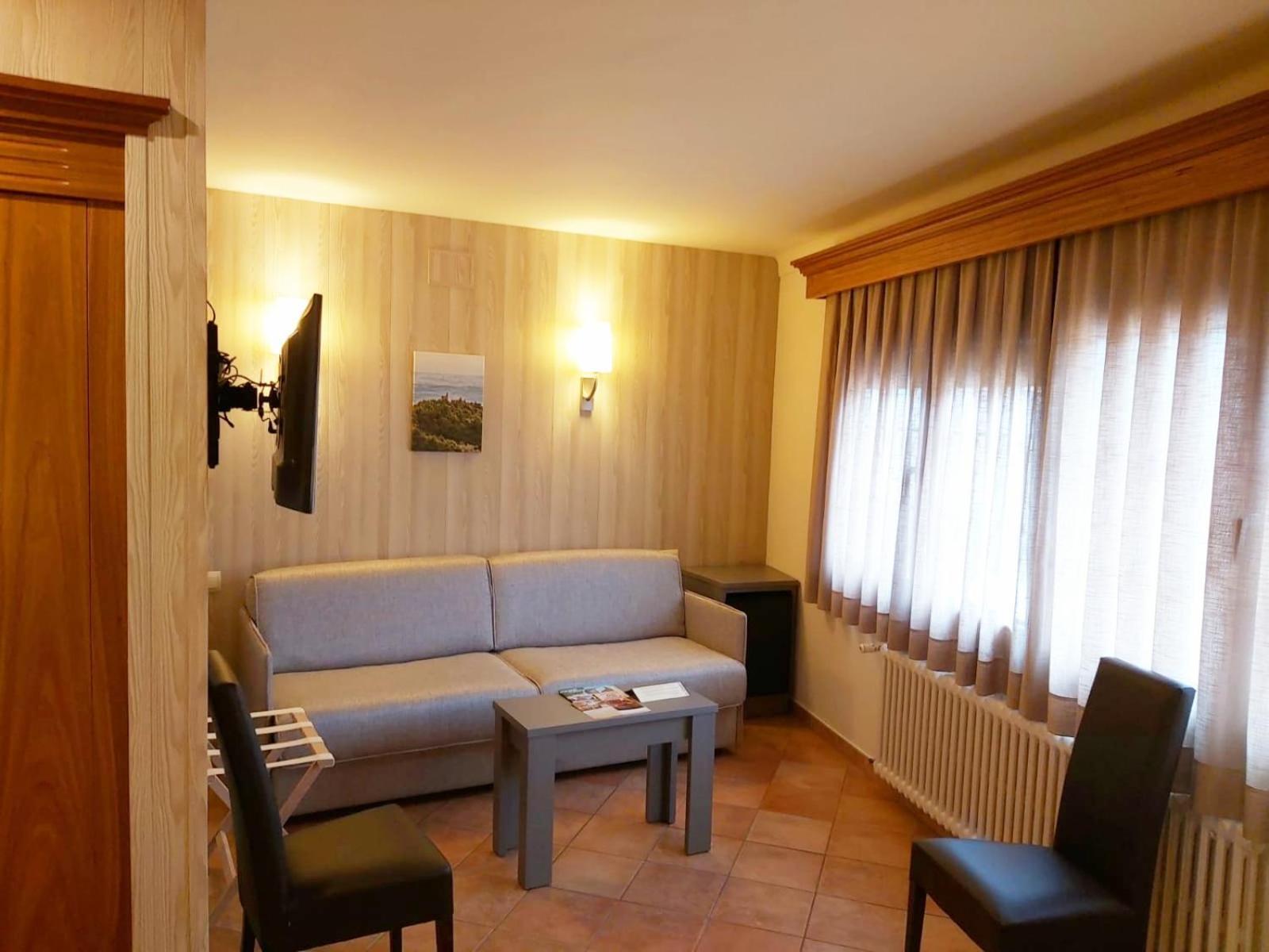 Hotel-restaurante La Quadra Hotel