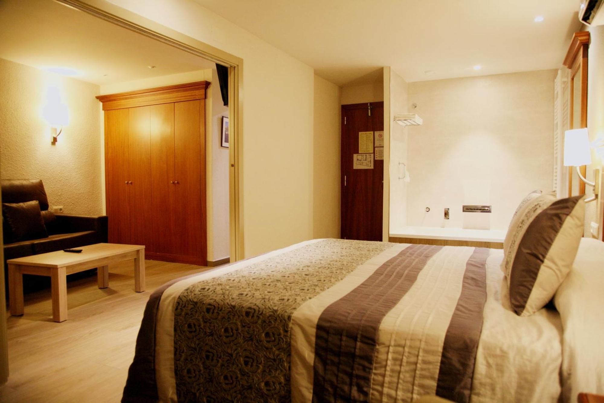Hotel Hotel-restaurante La Quadra
